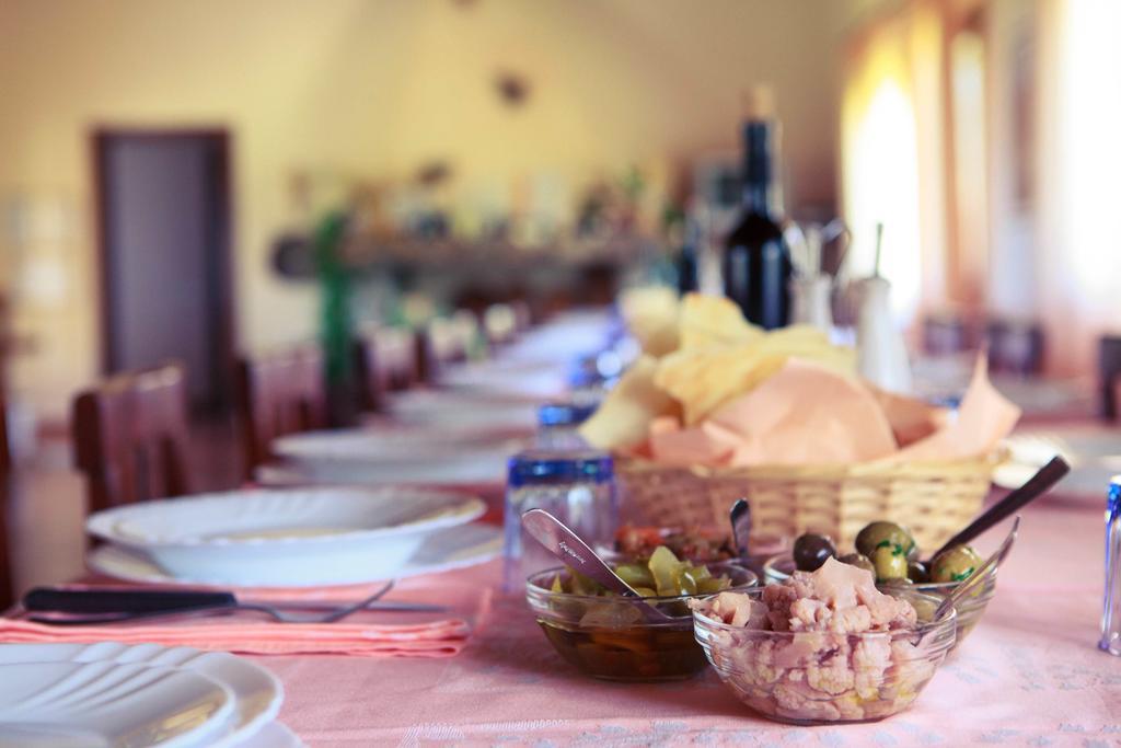 Agriturismo Il Ginepro Fluminimaggiore Exteriör bild